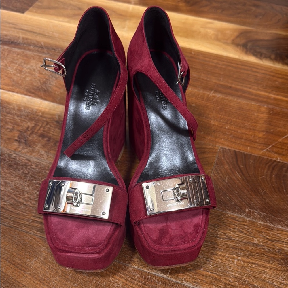 Hermes Hilda wedge
